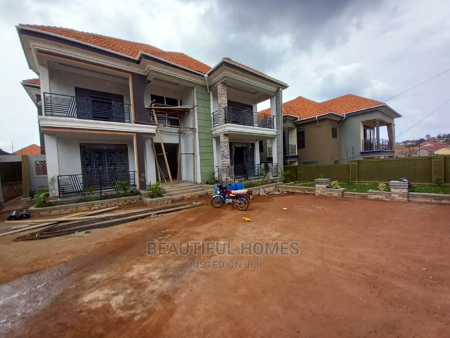 Furnished 6bdrm House in Kisaasi Tarmack, Central Division for Sale in Central Division
