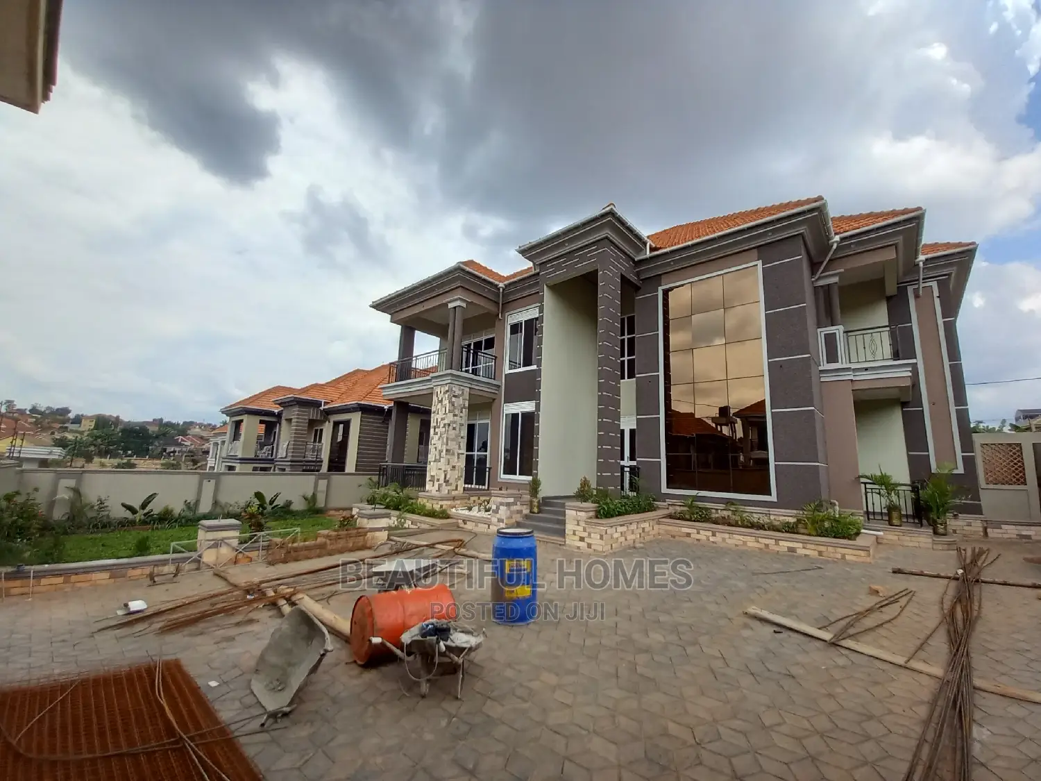 Furnished 7bdrm Mansion in Kisaasi, Central Division for Sale in Central Division