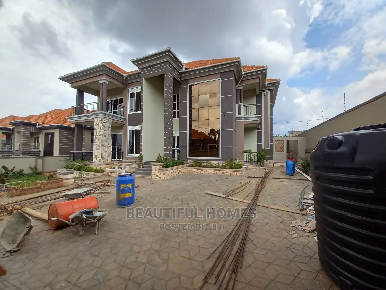 Furnished 7bdrm Mansion in Kisaasi Tarmack, Central Division for Sale in Central Division