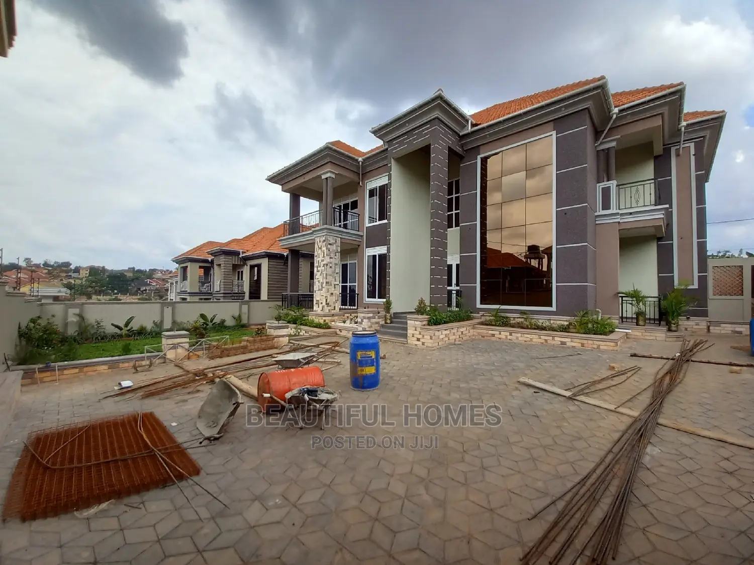 Furnished 7bdrm Mansion in Kisaasi Tarmack, Central Division for Sale in Central Division