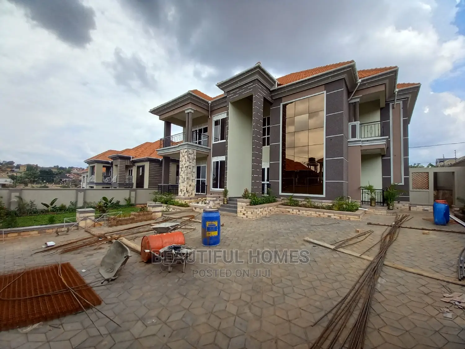 Furnished 7bdrm Mansion in Kisaasi Tarmack, Central Division for Sale in Central Division