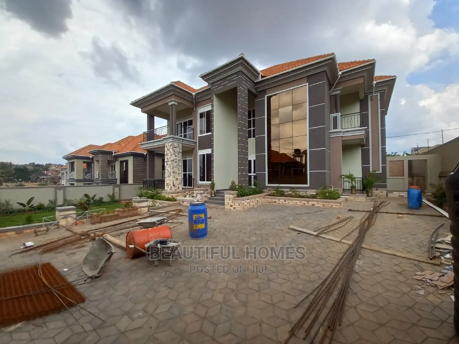 Furnished 7bdrm Mansion in Kisaasi Tarmack, Central Division for Sale in Central Division
