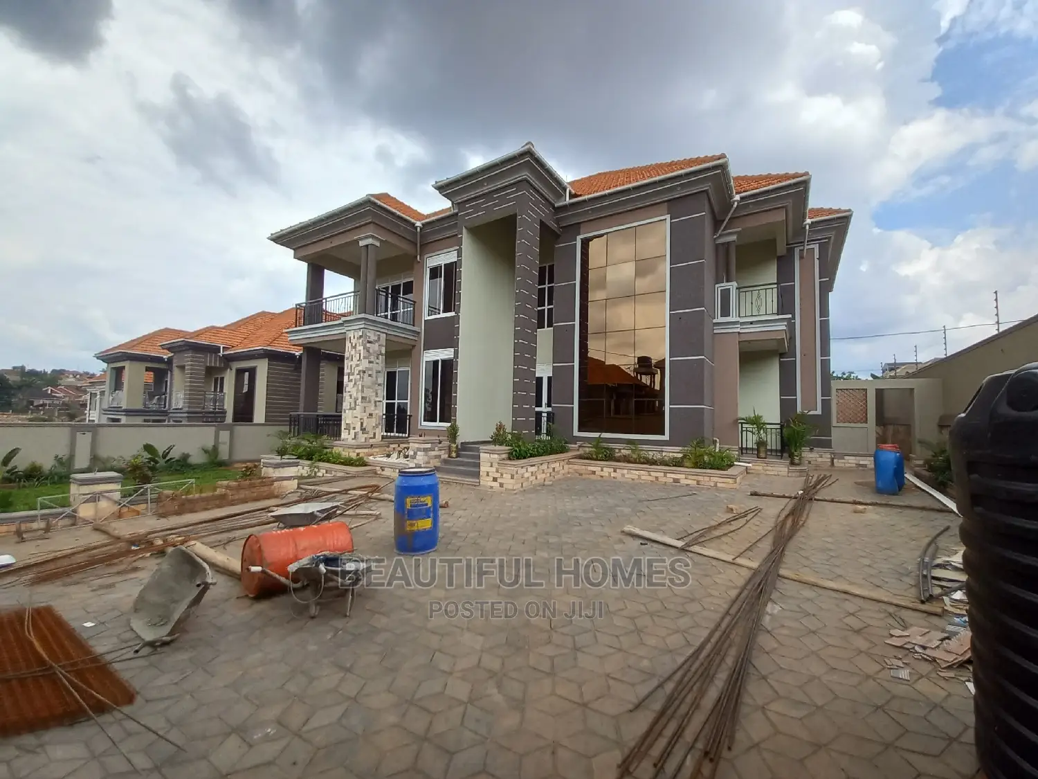Furnished 7bdrm House in Kisaasi Rich, Central Division for Sale in Central Division