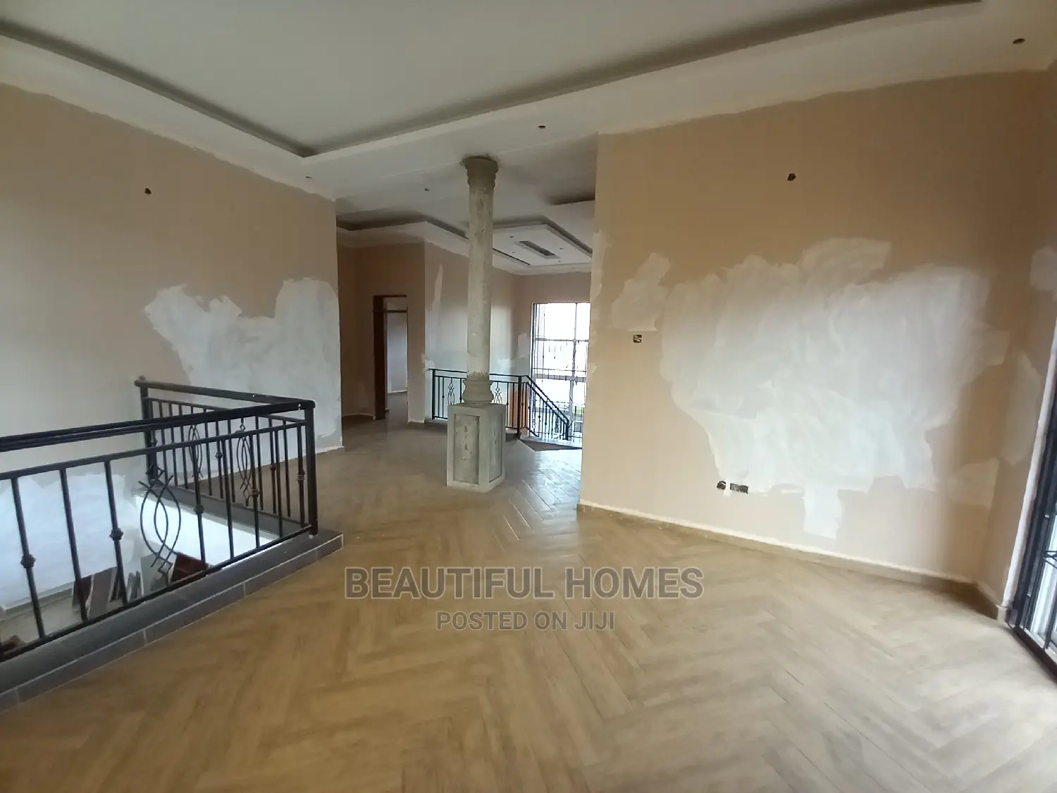 Furnished 7bdrm Mansion in Kisaasi Posh, Central Division for Sale in Central Division