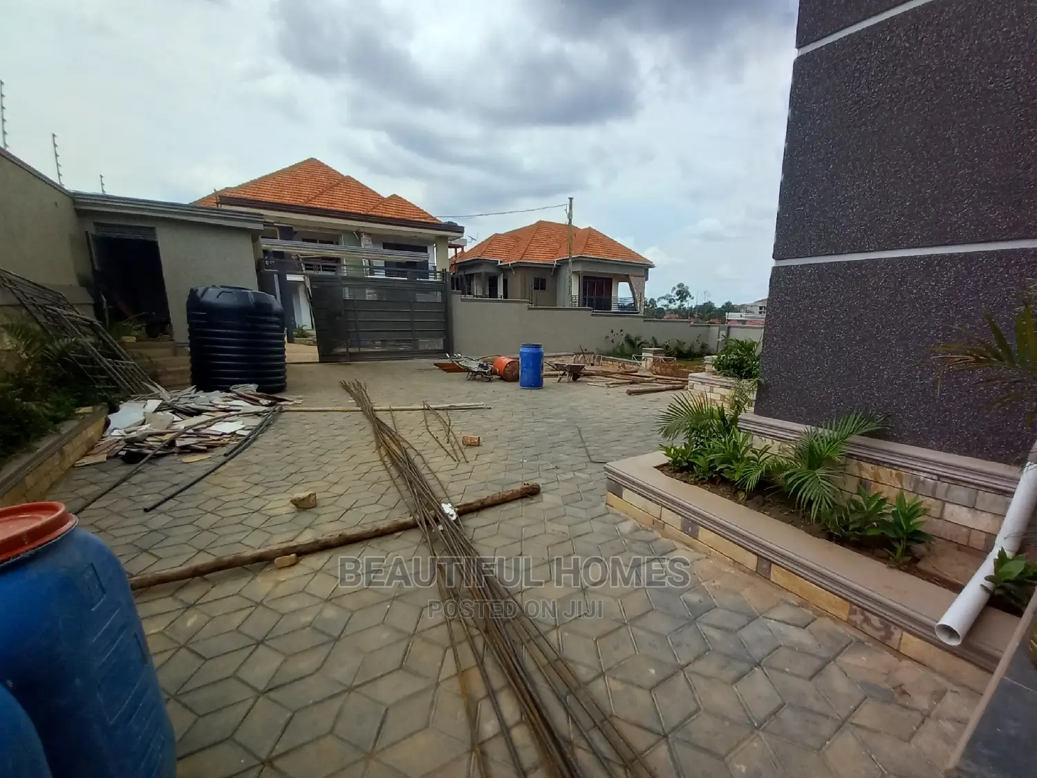 Furnished 7bdrm Mansion in Kisaasi Posh, Central Division for Sale in Central Division