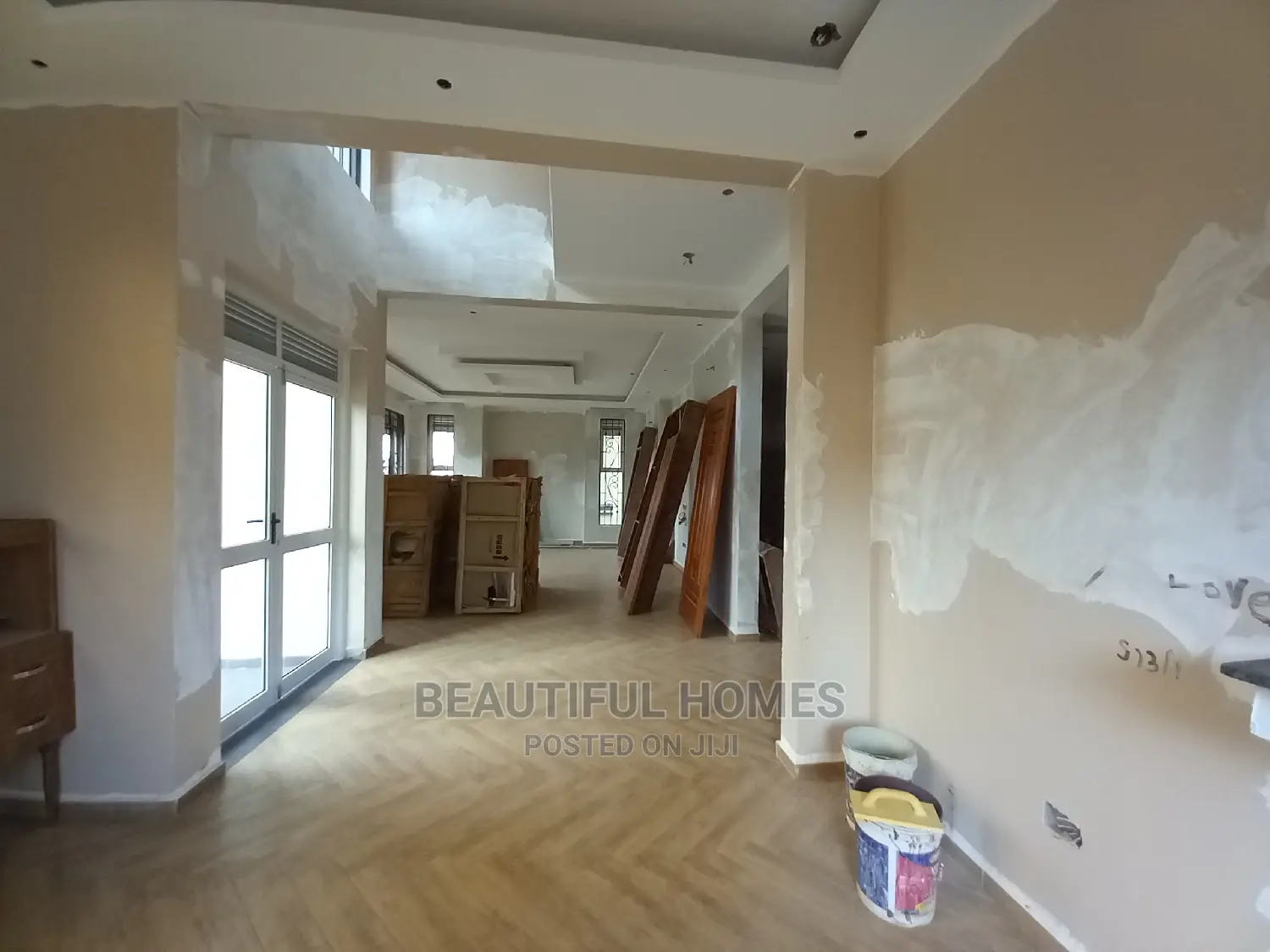 Furnished 7bdrm House in Kisaasi Rich, Central Division for Sale in Central Division