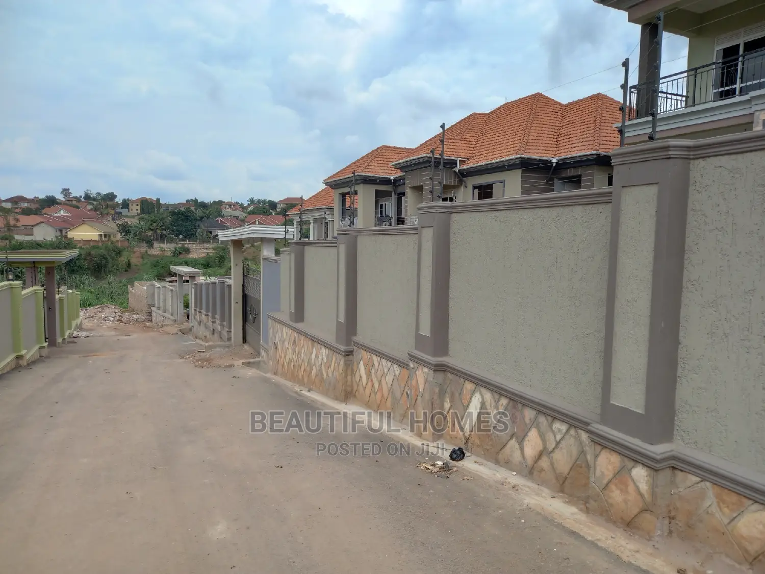 Furnished 7bdrm Mansion in Kisaasi Wealthy, Central Division for Sale in Central Division
