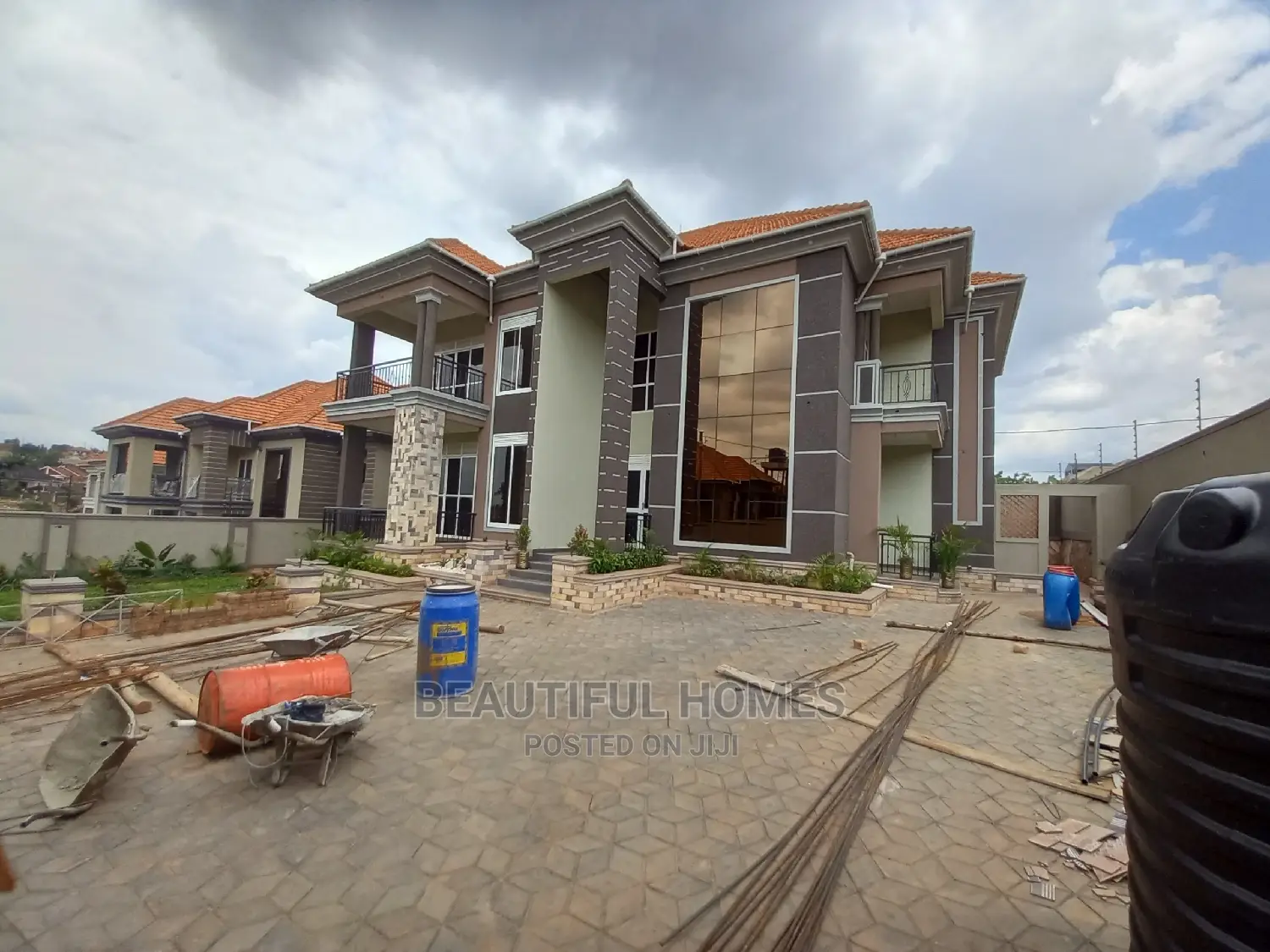 Furnished 7bdrm Mansion in Kisaasi First Class, Central Division in Central Division