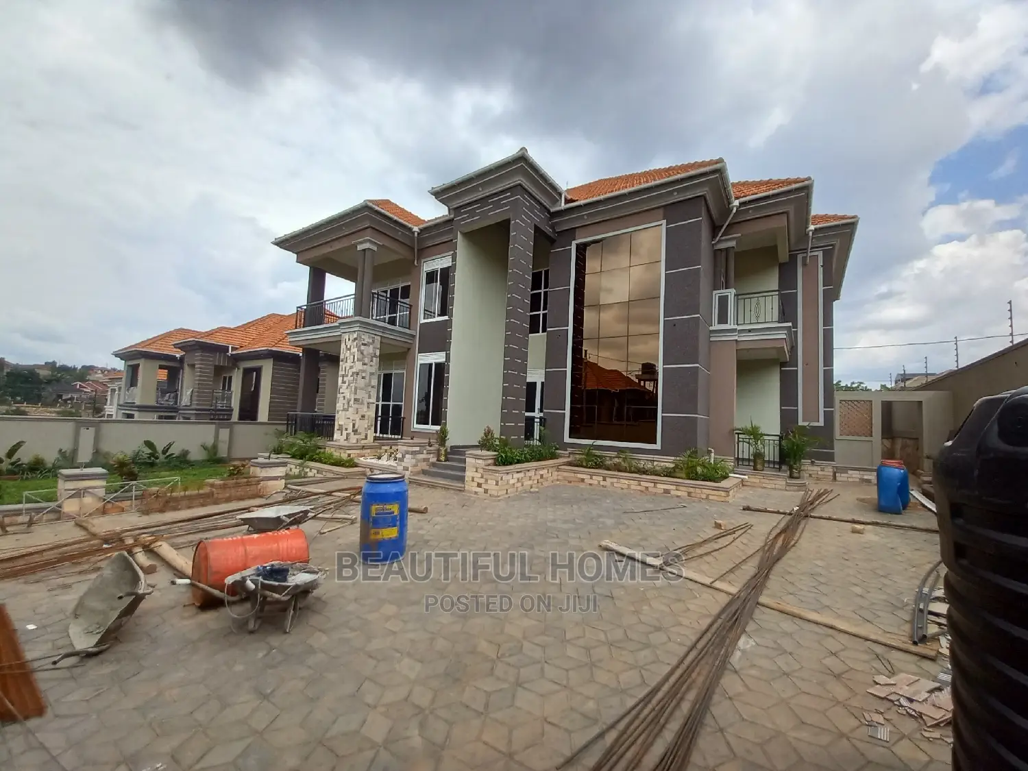 Furnished 7bdrm Mansion in Kisaasi First Class, Central Division in Central Division