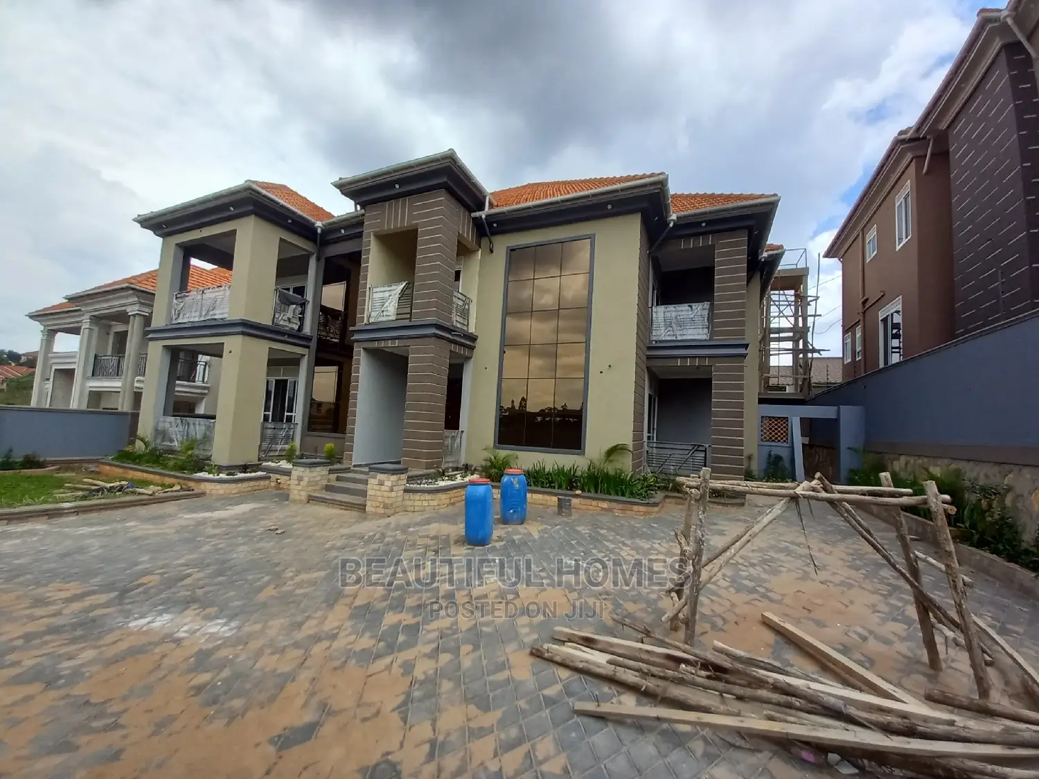 Furnished 6bdrm Mansion in Kisaasi, Central Division for Sale in Central Division