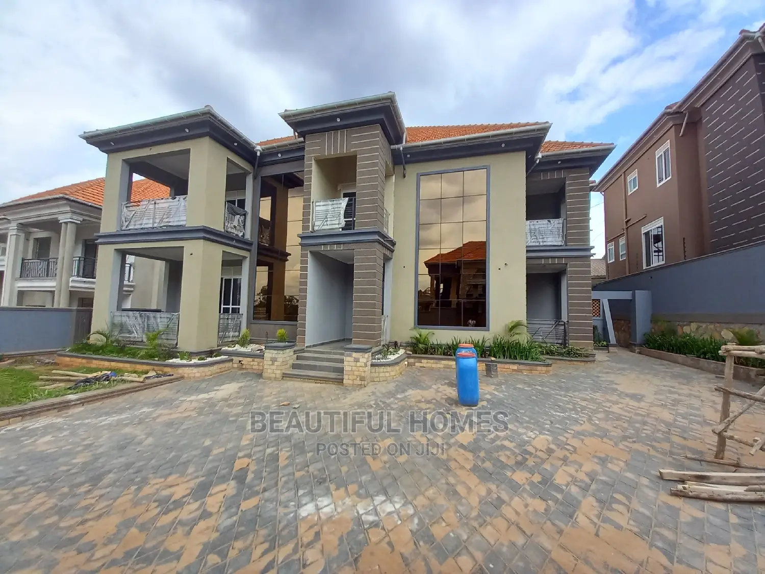 Furnished 7bdrm House in Kisaasi Upscale, Central Division for Sale in Central Division
