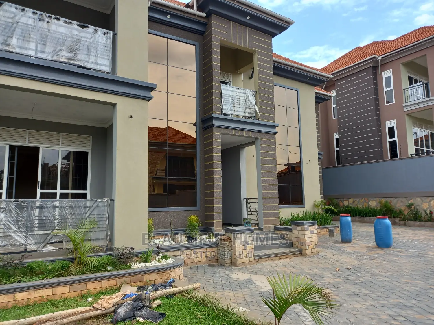 Furnished 7bdrm House in Kisaasi Upscale, Central Division for Sale in Central Division