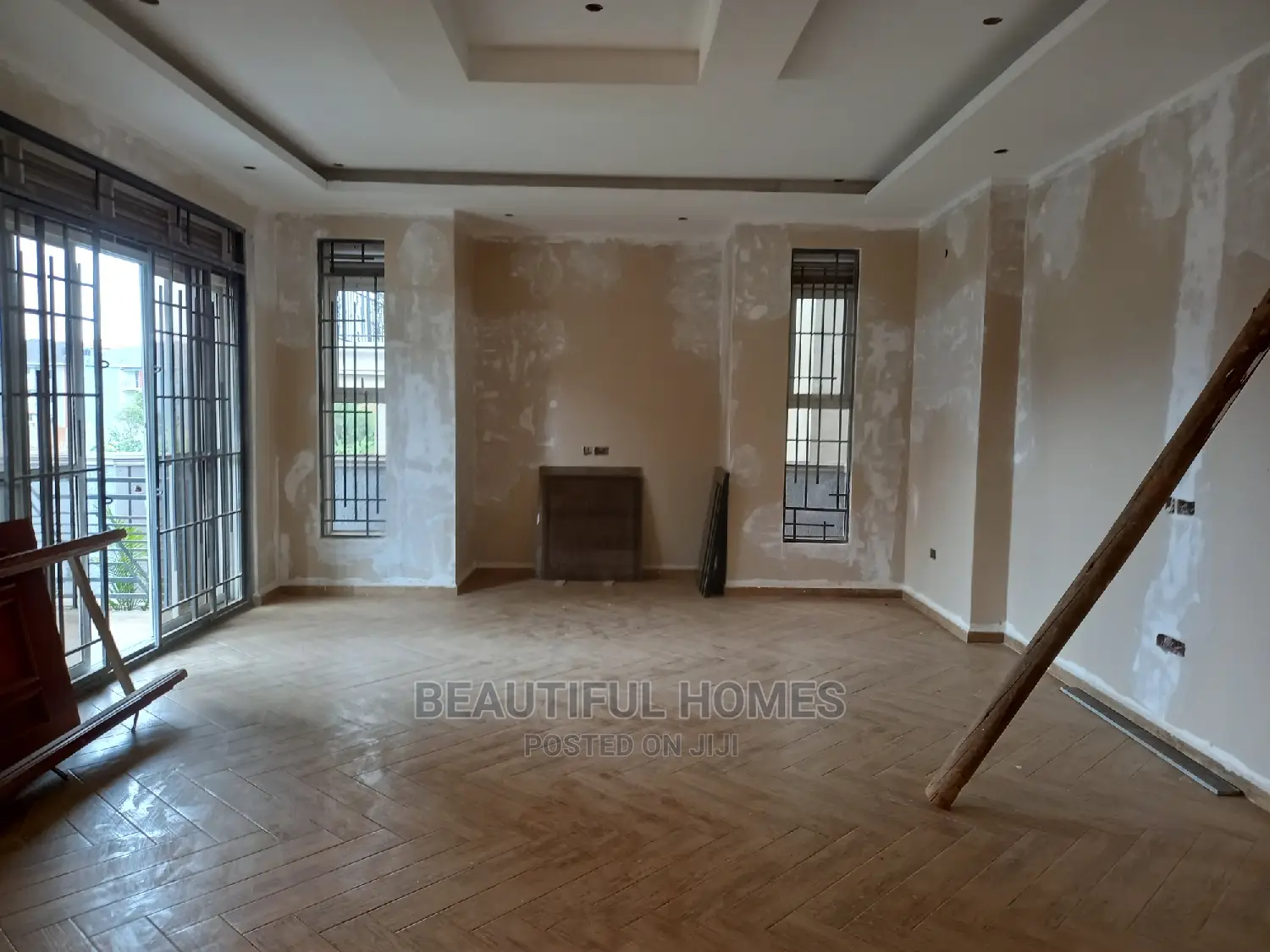 Furnished 7bdrm Mansion in Kisaasi Tarmack, Central Division for Sale in Central Division