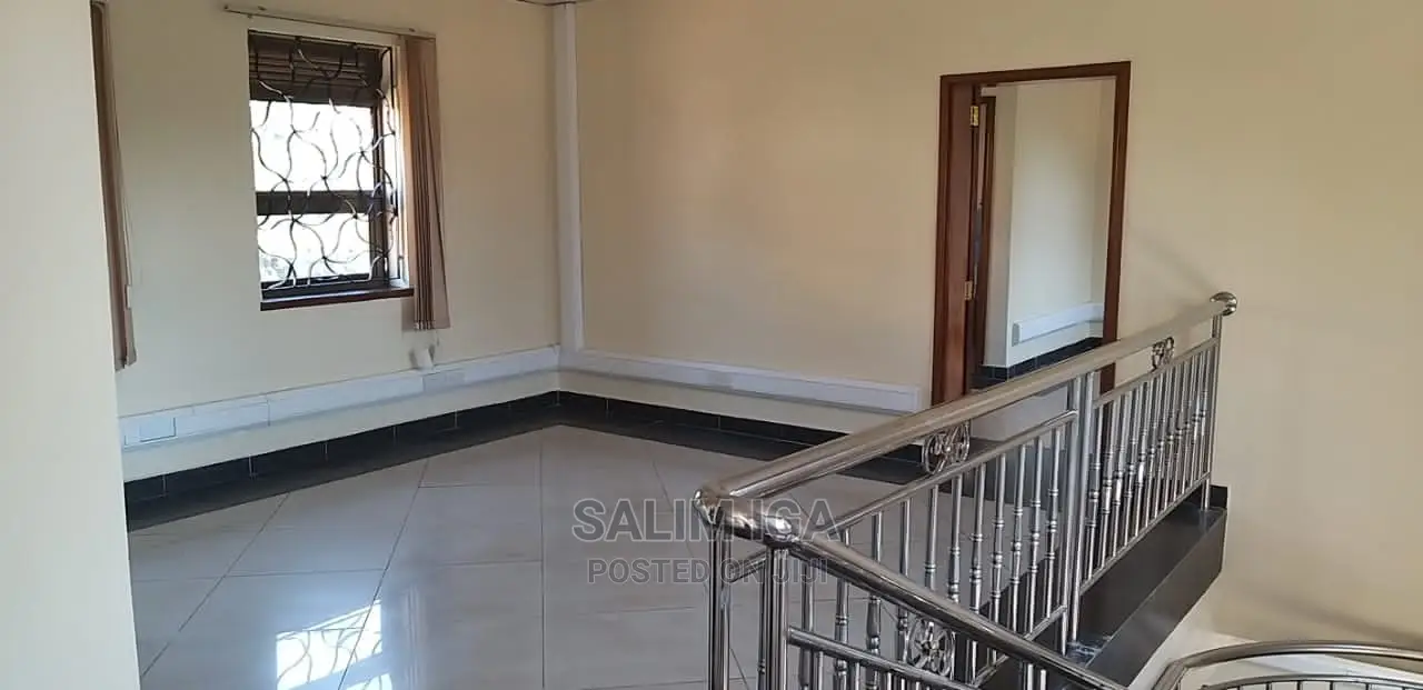 4bdrm Duplex in Kololo Property, Central Division for Rent in Central Division
