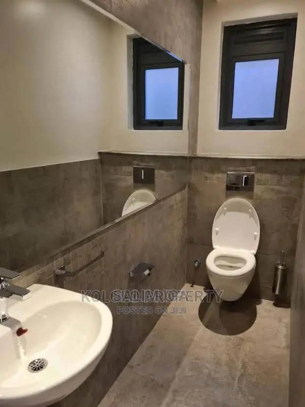Furnished 3bdrm Block of Flats in Kololo Property, Central Division in Central Division