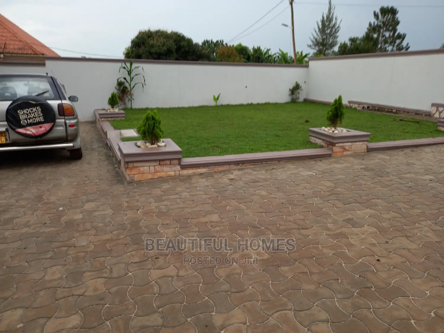 Furnished 4bdrm Bungalow in Kira for Sale in Kira