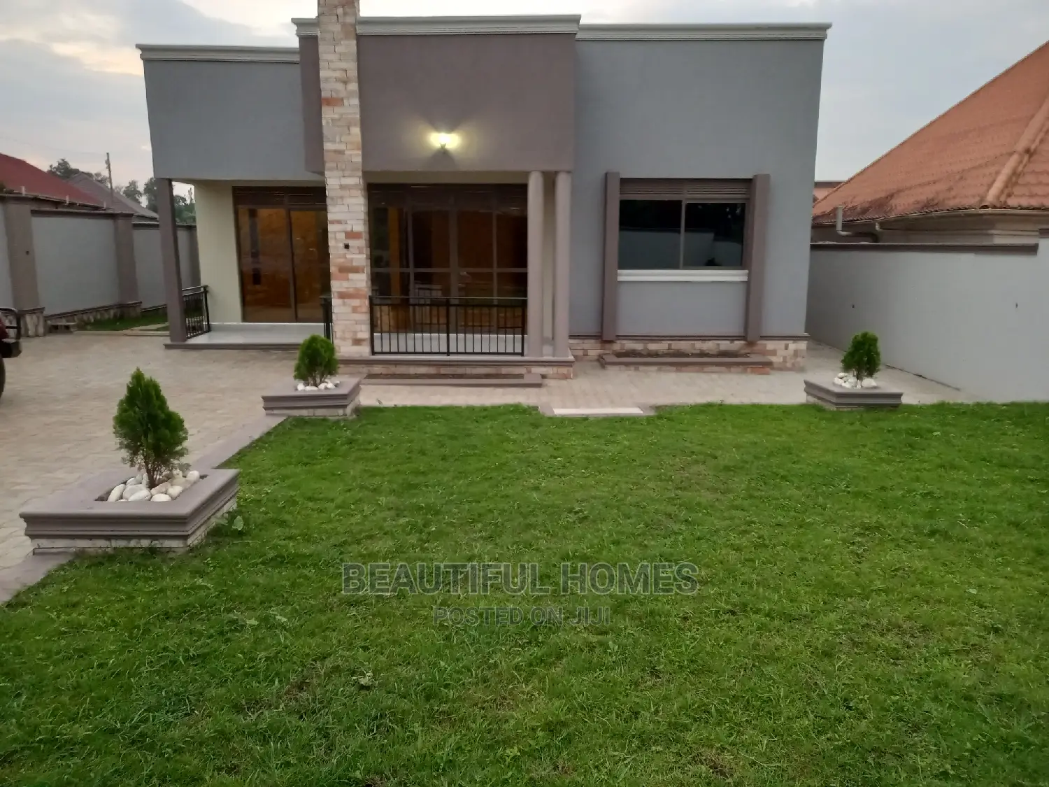 Furnished 4bdrm House in Kira for Sale in Kira