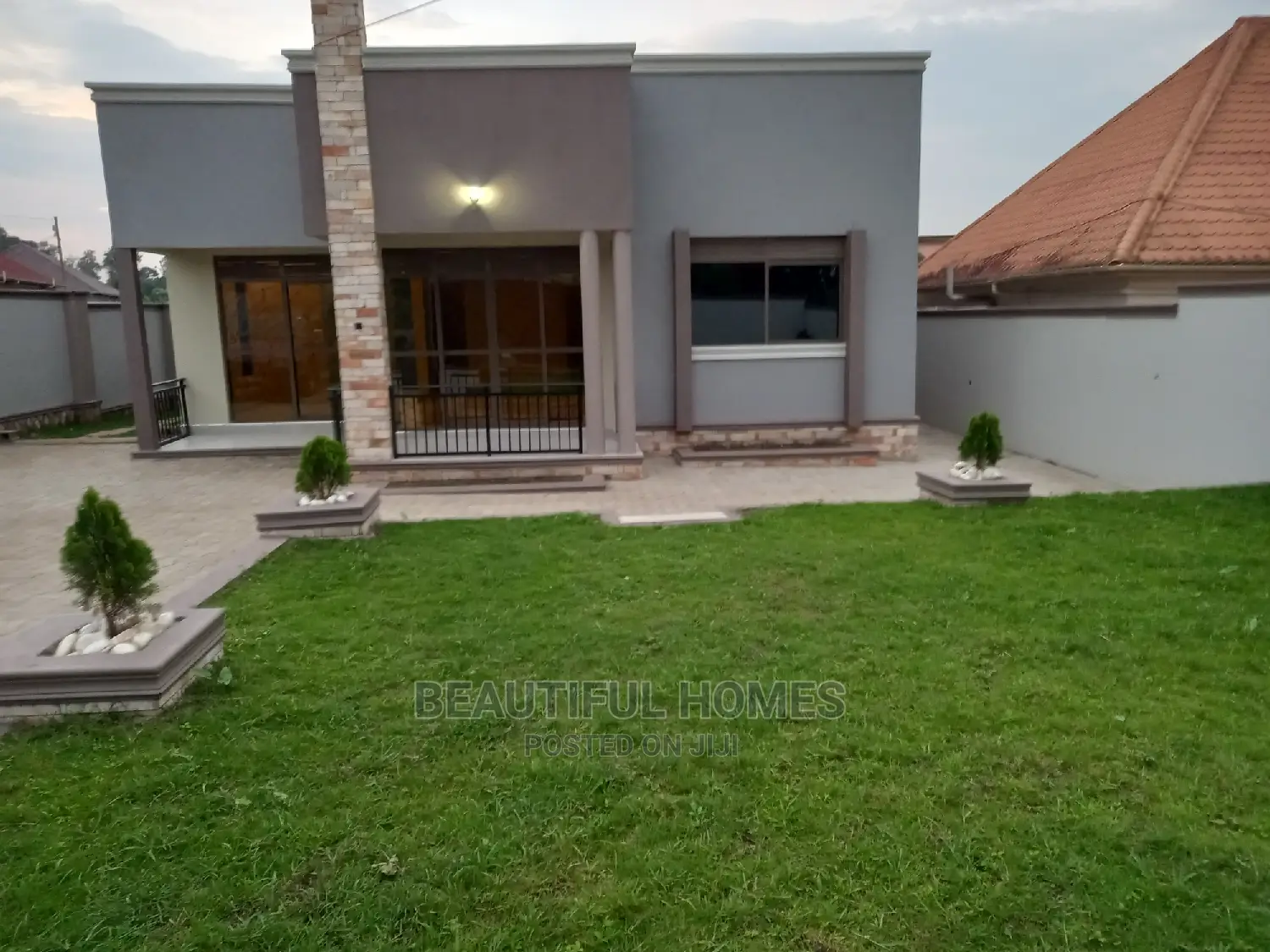 Furnished 4bdrm House in Kira for Sale in Kira