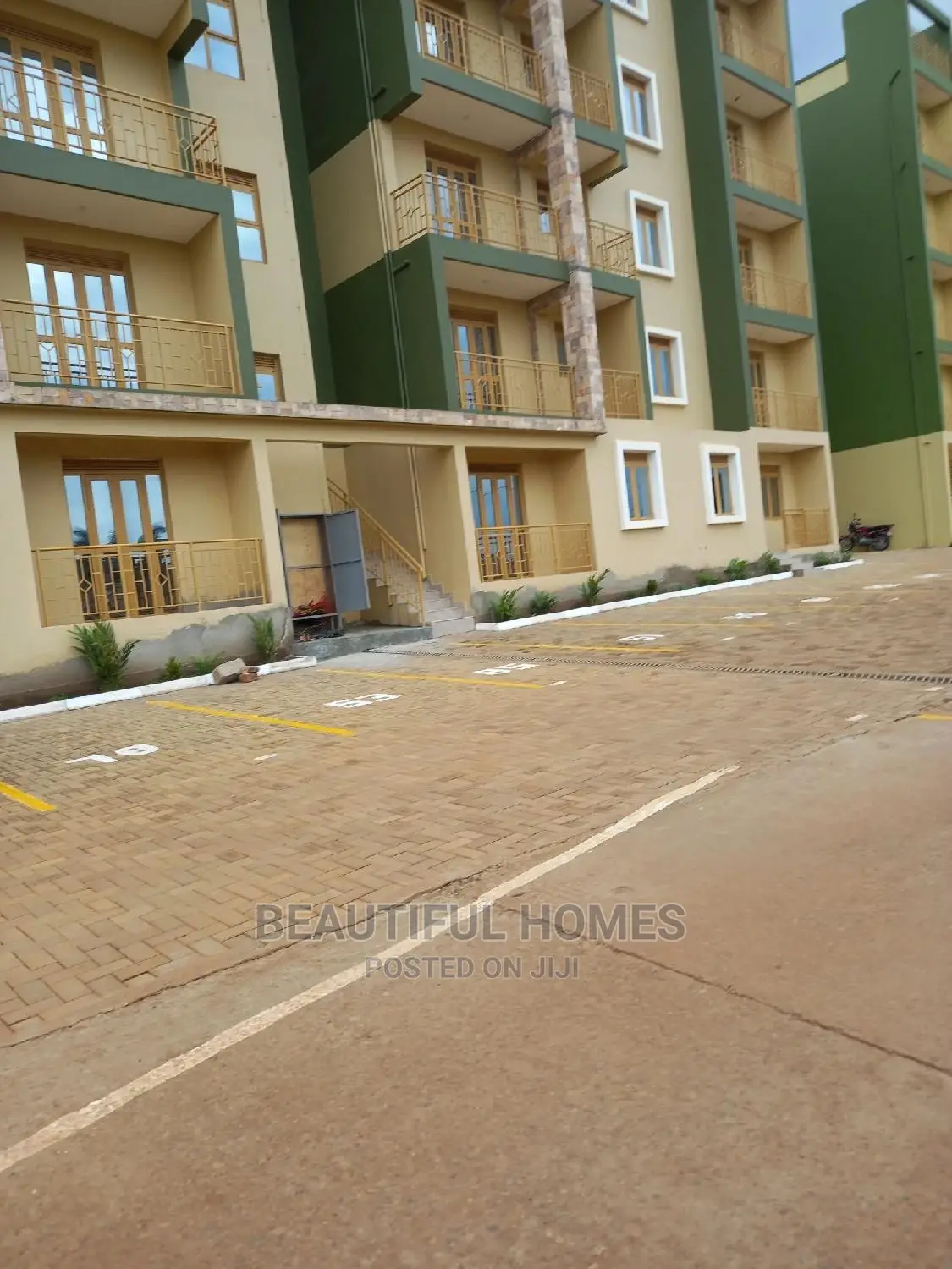 Furnished 2bdrm Condo in Bukoto, Central Division for Sale in Central Division