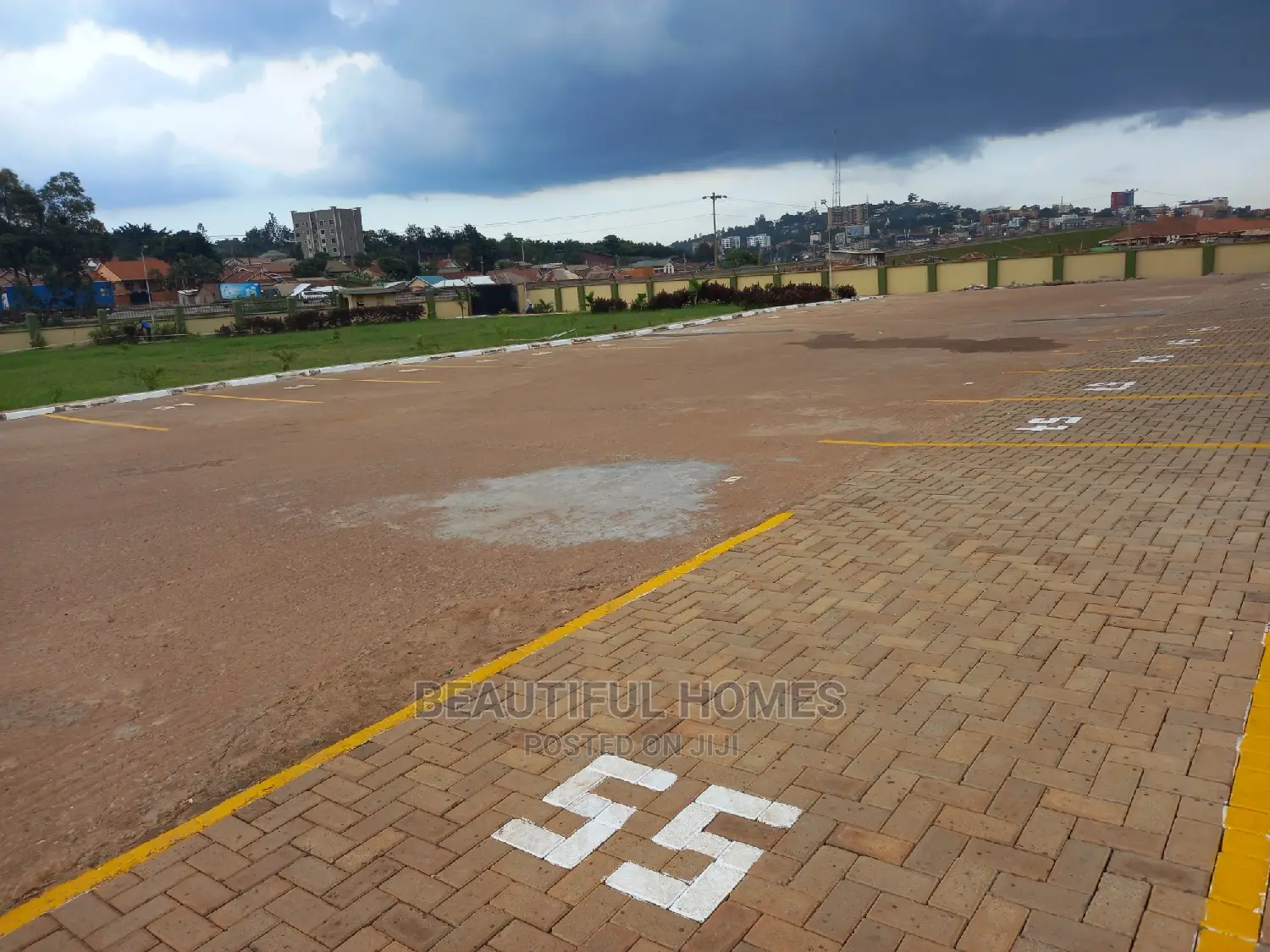 Furnished 2bdrm Condo in Bukoto, Central Division for Sale in Central Division