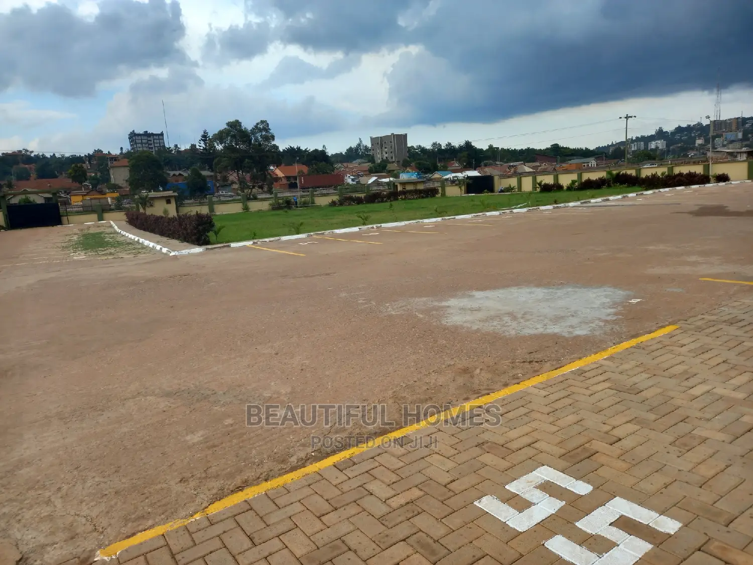 Furnished 2bdrm Condo in Bukoto, Central Division for Sale in Central Division