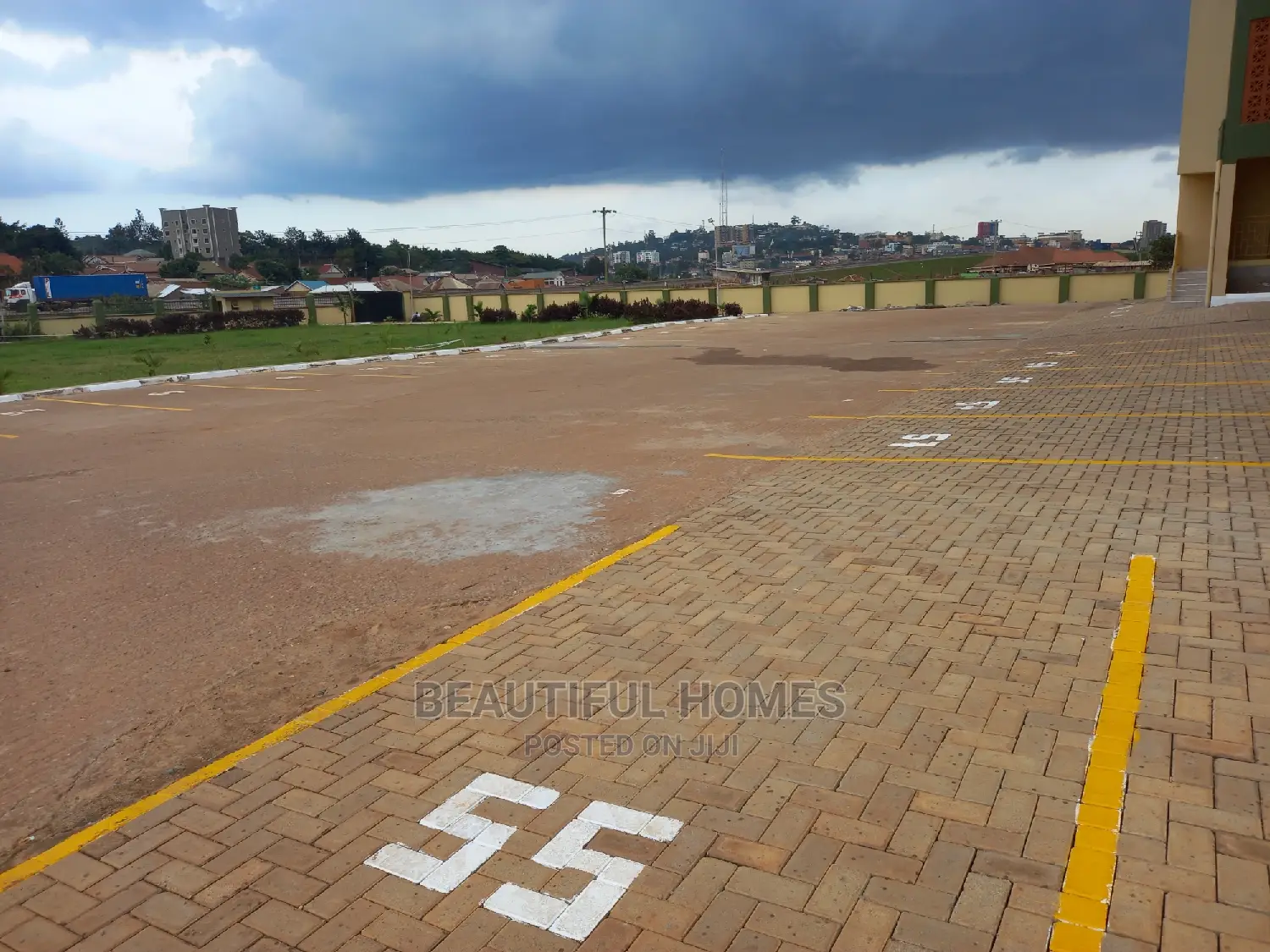 Furnished 2bdrm Condo in Bukoto Central for Sale in Central Division
