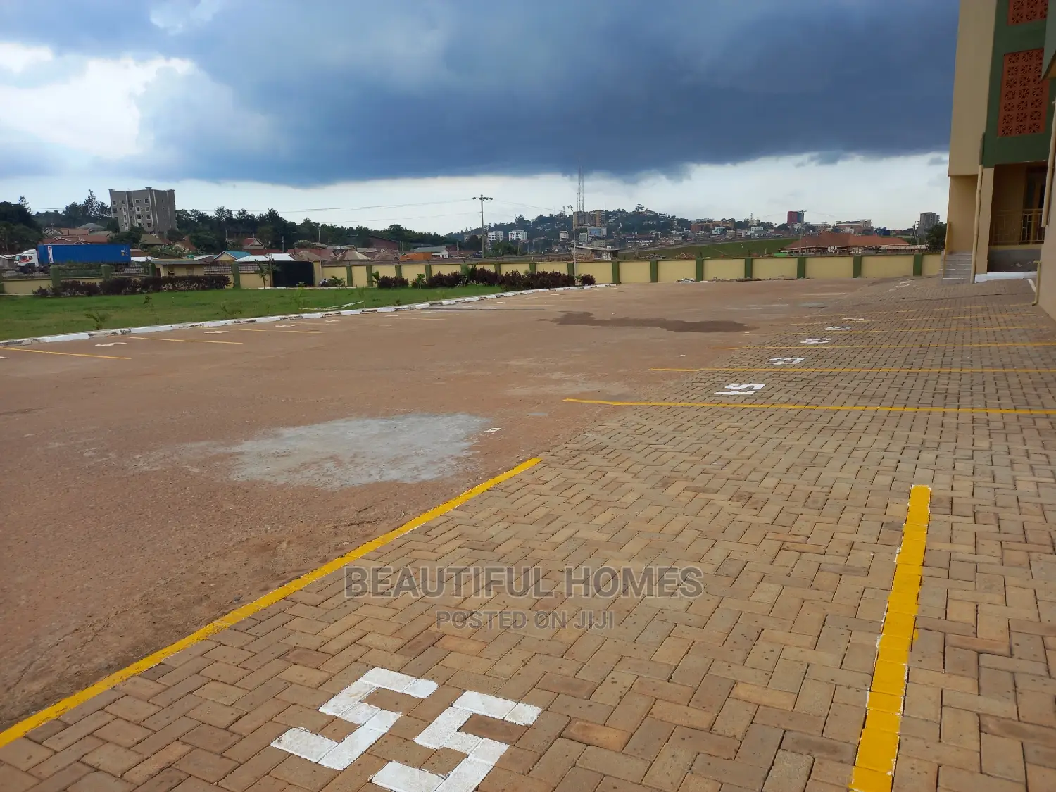 Furnished 2bdrm Condo in Bukoto Central for Sale in Central Division