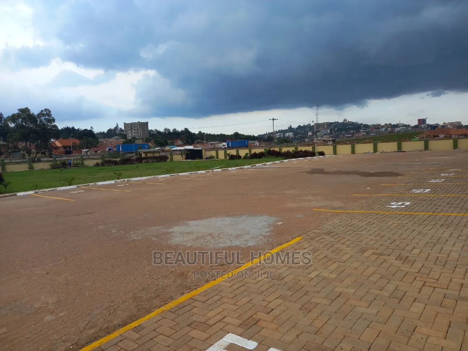 Furnished 2bdrm Condo in Bukoto, Central Division for Sale in Central Division