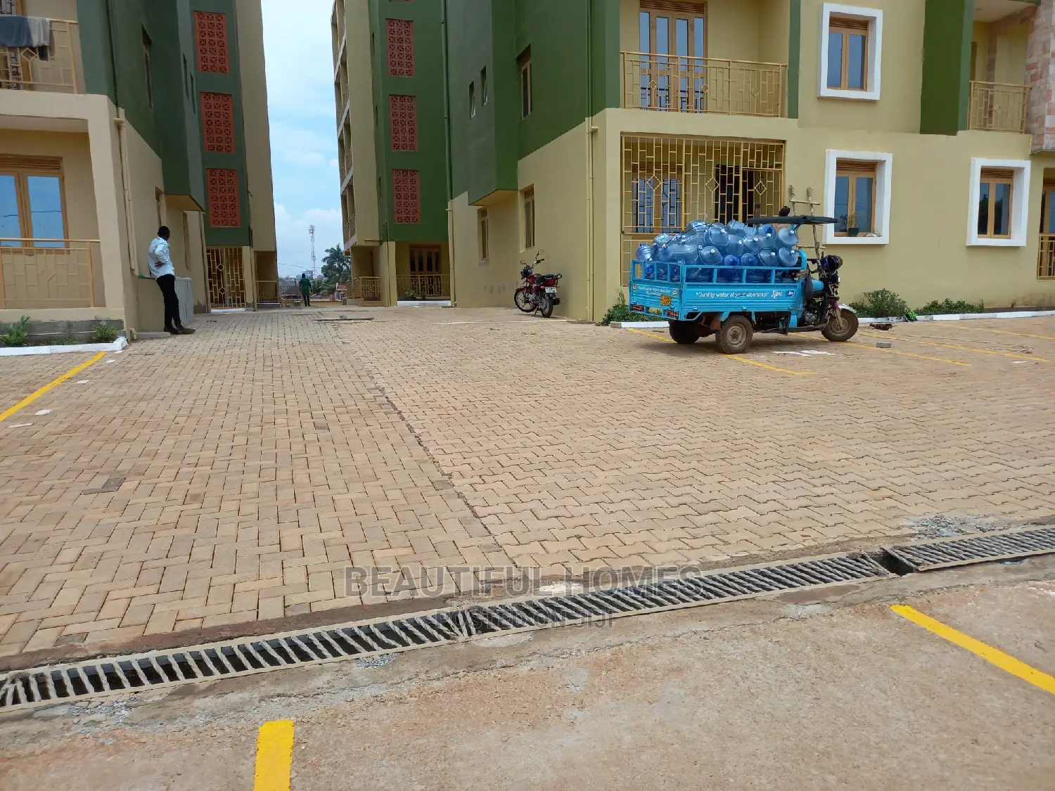 Furnished 2bdrm Condo in Bukoto, Central Division for Sale in Central Division