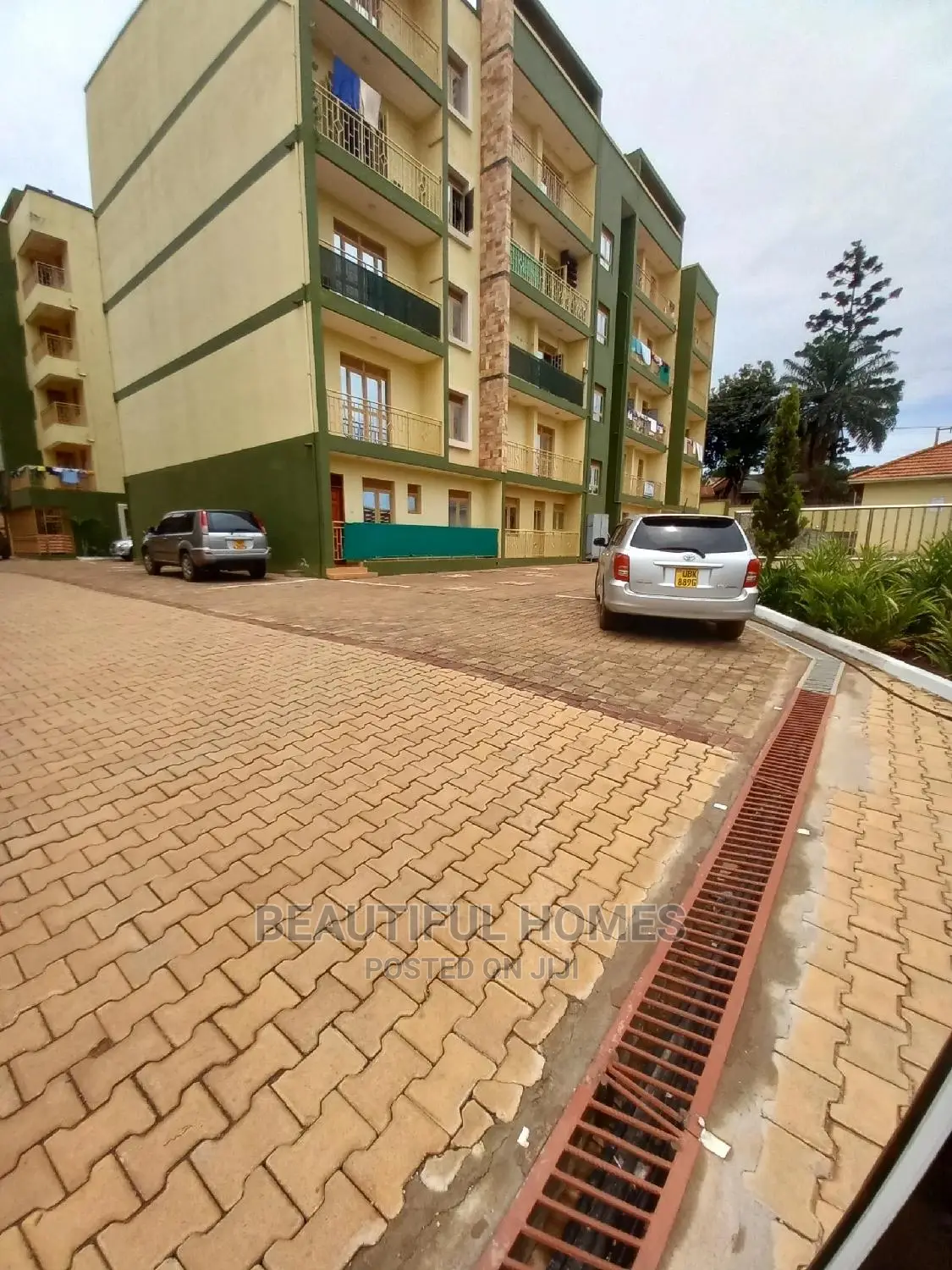 Furnished 2bdrm Condo in Bukoto, Central Division for Sale in Central Division