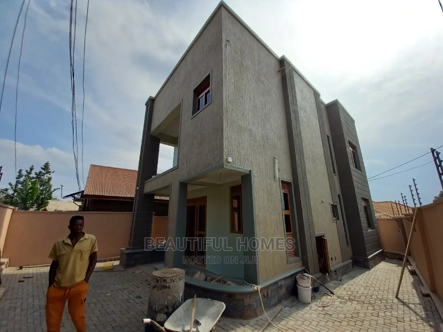 Furnished 4bdrm Mansion in Kyanja, Central Division for Sale in Central Division