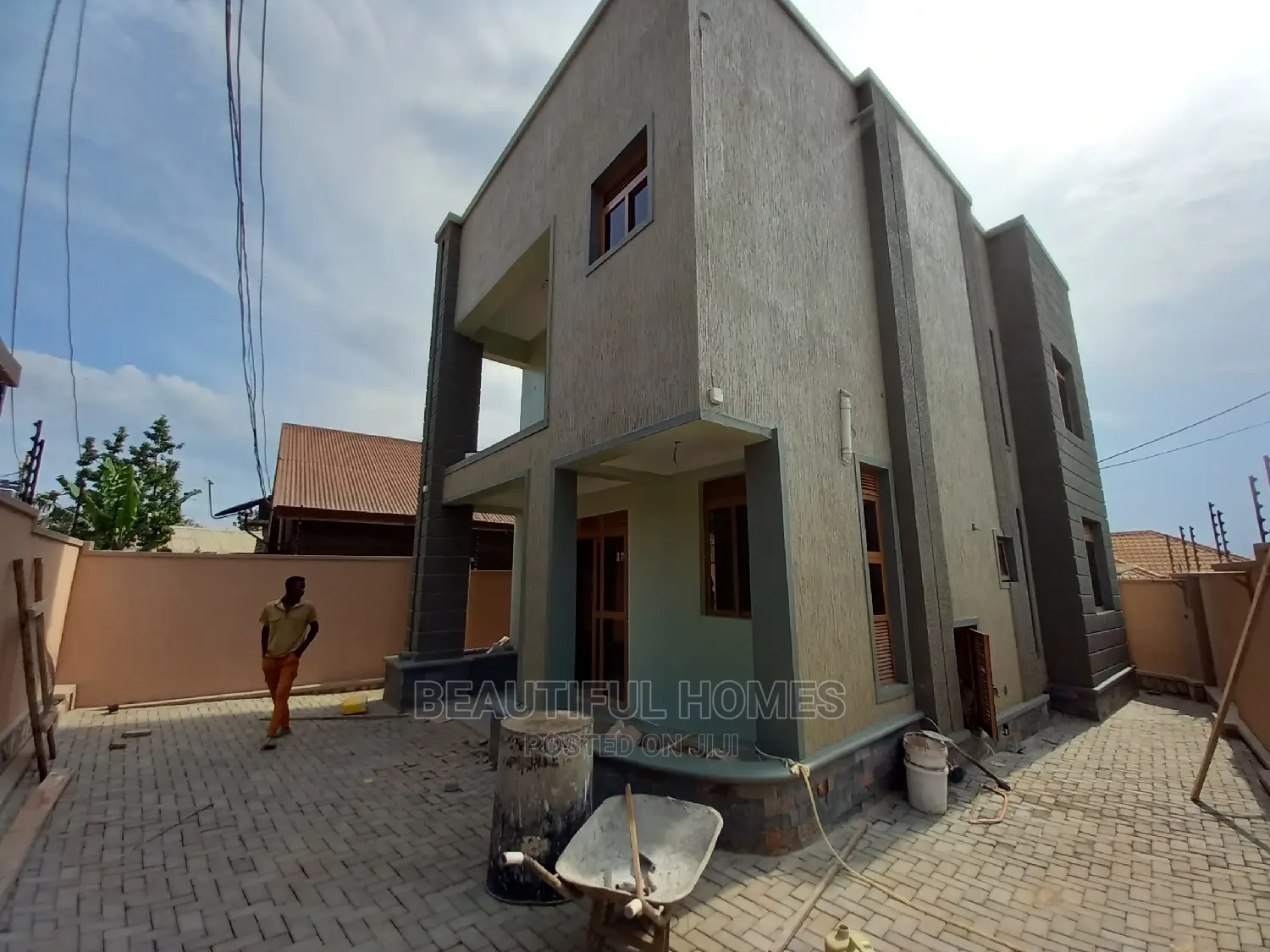 Furnished 4bdrm Mansion in Kyanja, Central Division for Sale in Central Division