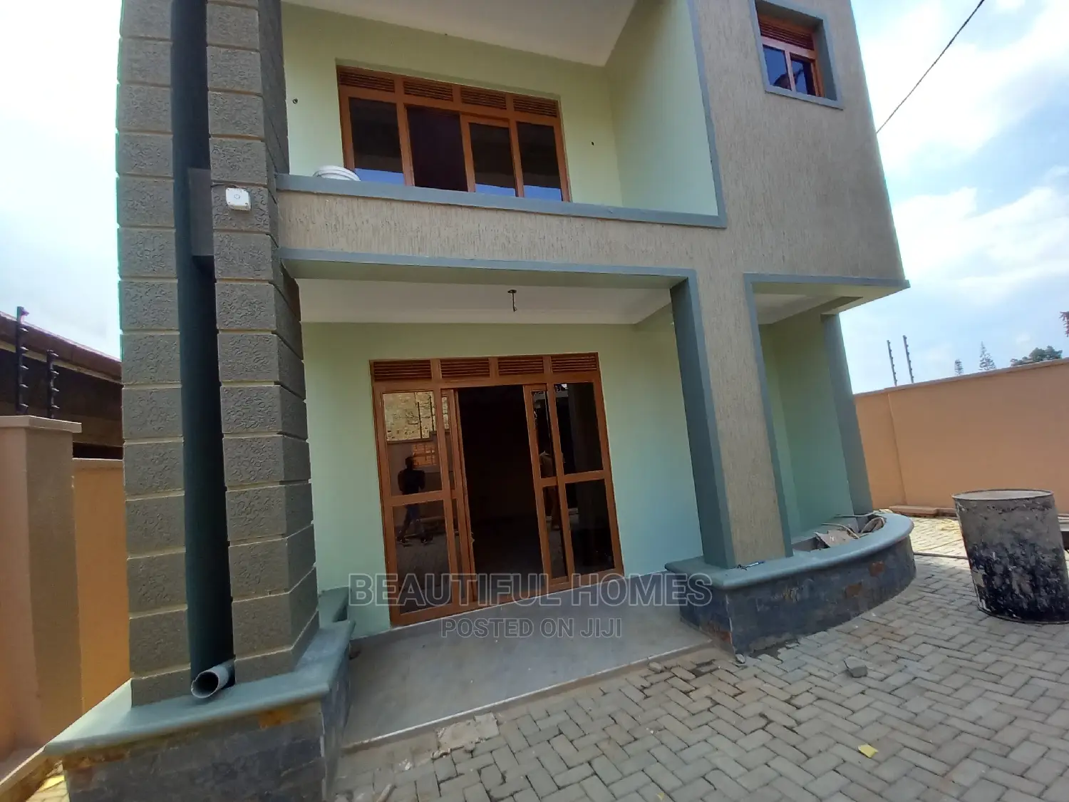 Furnished 4bdrm House in Kyanja, Central Division for Sale in Central Division