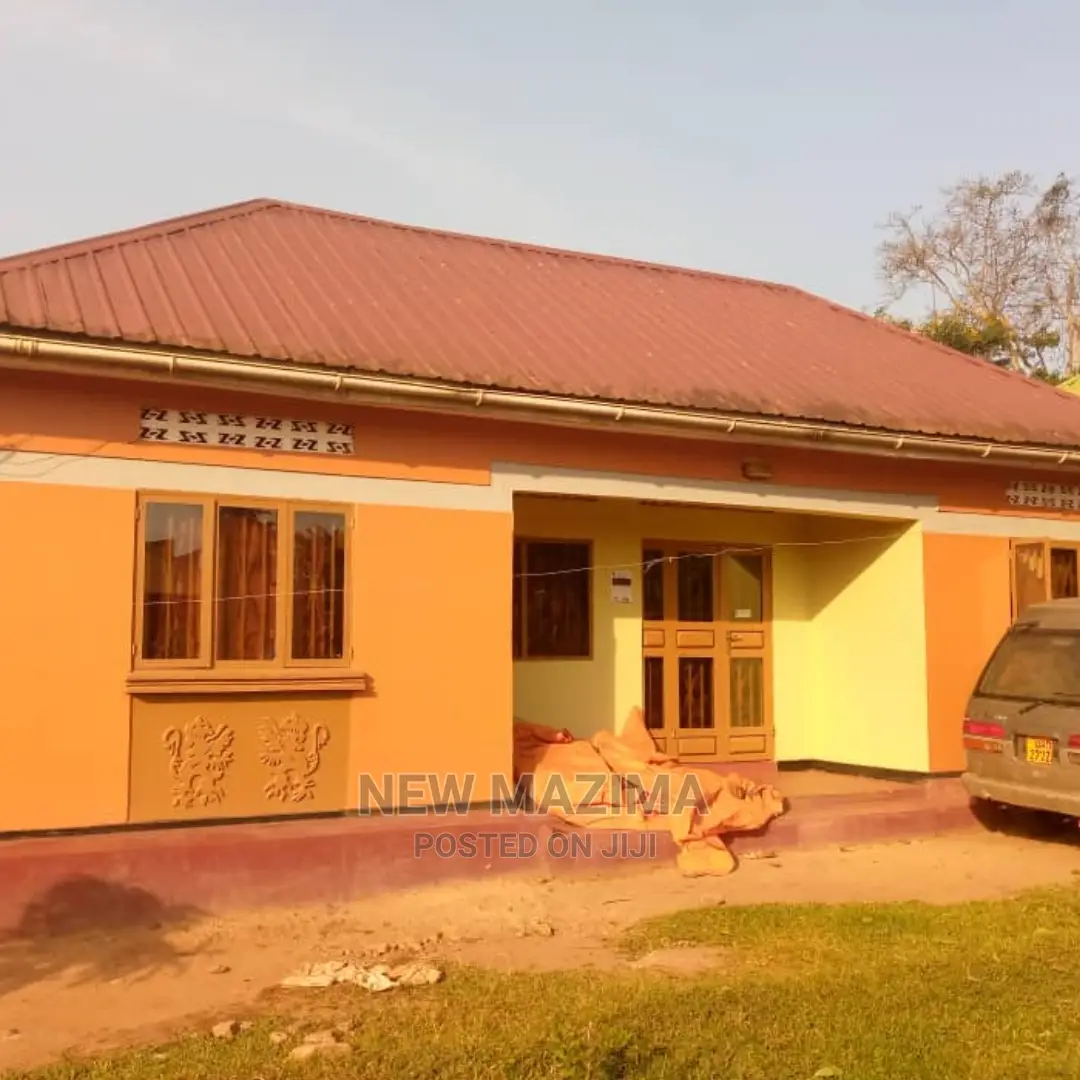 3bdrm House in Namagoma Town, Division a for Sale in Division A