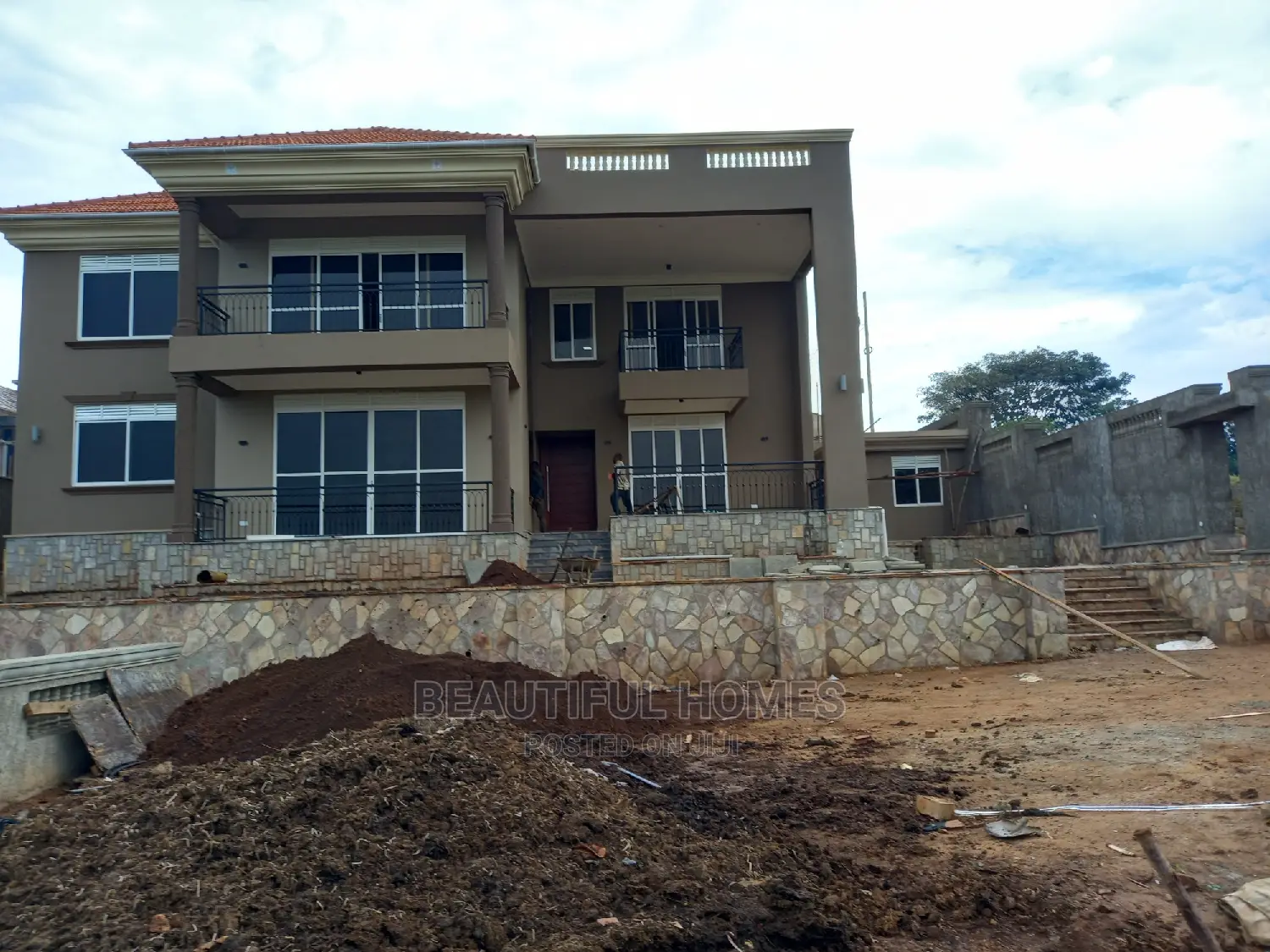 Furnished 6bdrm House in Munyonyo, Makindye for Sale in Makindye