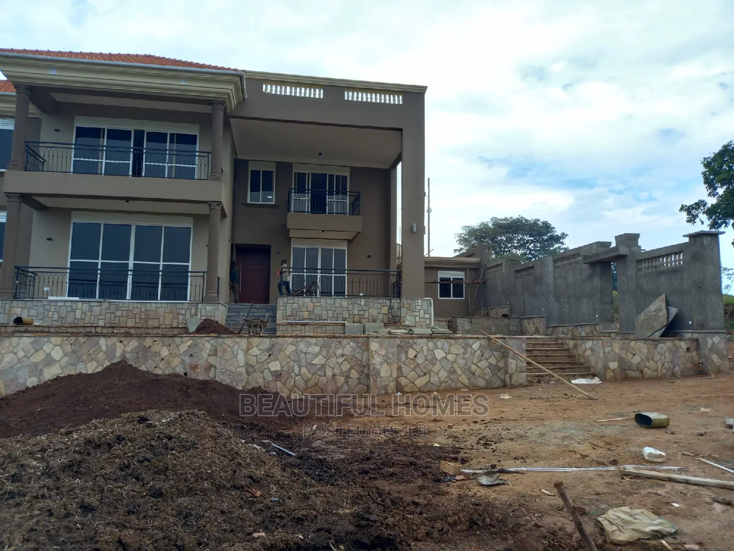 Furnished 6bdrm House in Munyonyo, Makindye for Sale in Makindye