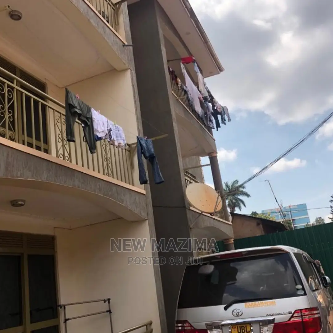 10bdrm Block of Flats in Makindye Kizungu, Central Division for Sale in Central Division