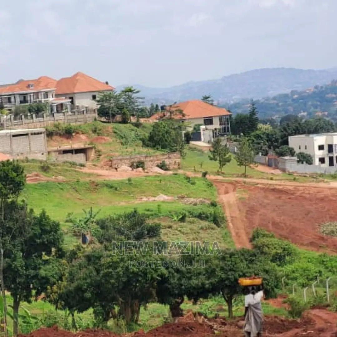 20 Decim Plots With Clear Lake View Onsale Bwebajja Ntebe Rd in Central Division