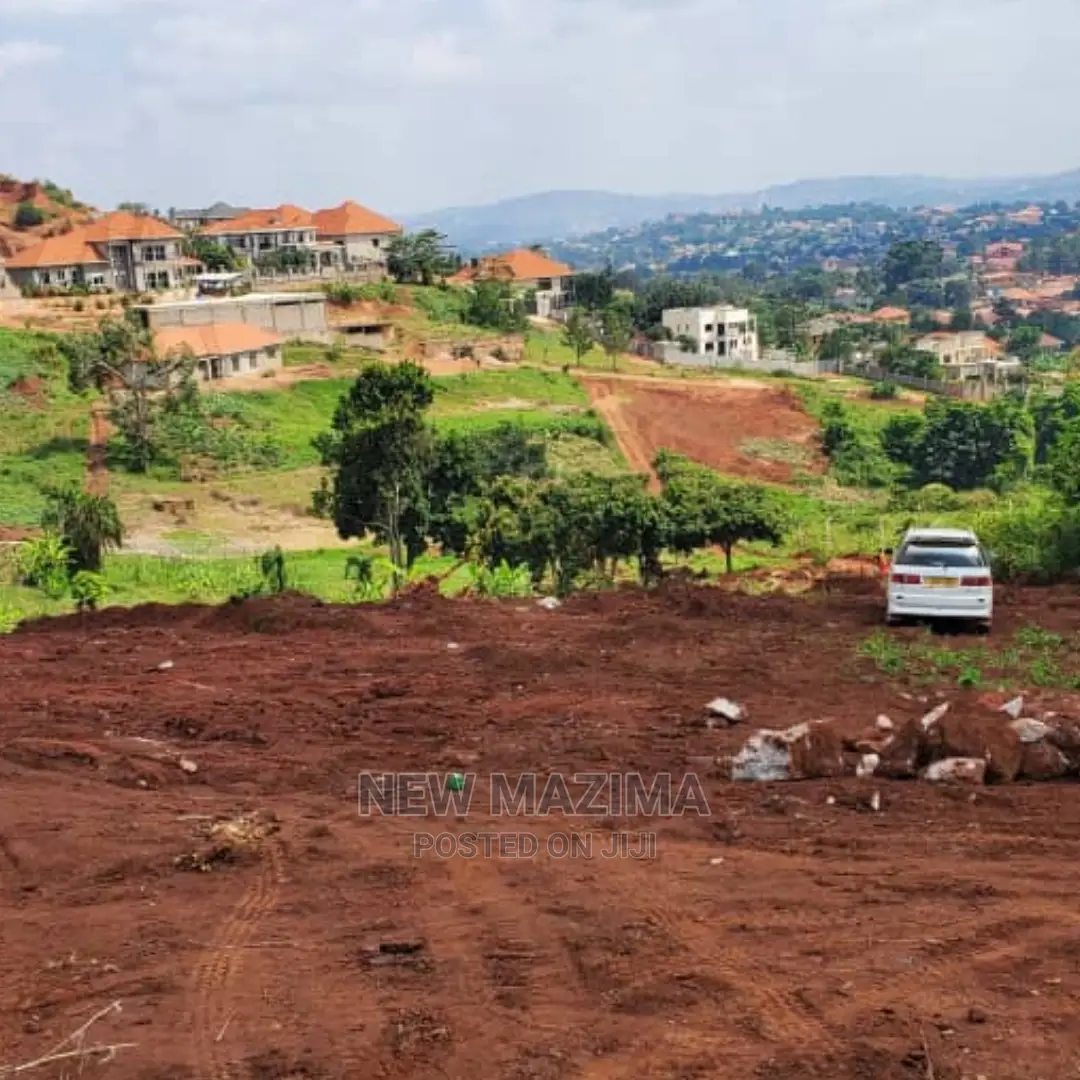 20 Decim Plots With Clear Lake View Onsale Bwebajja Ntebe Rd in Central Division