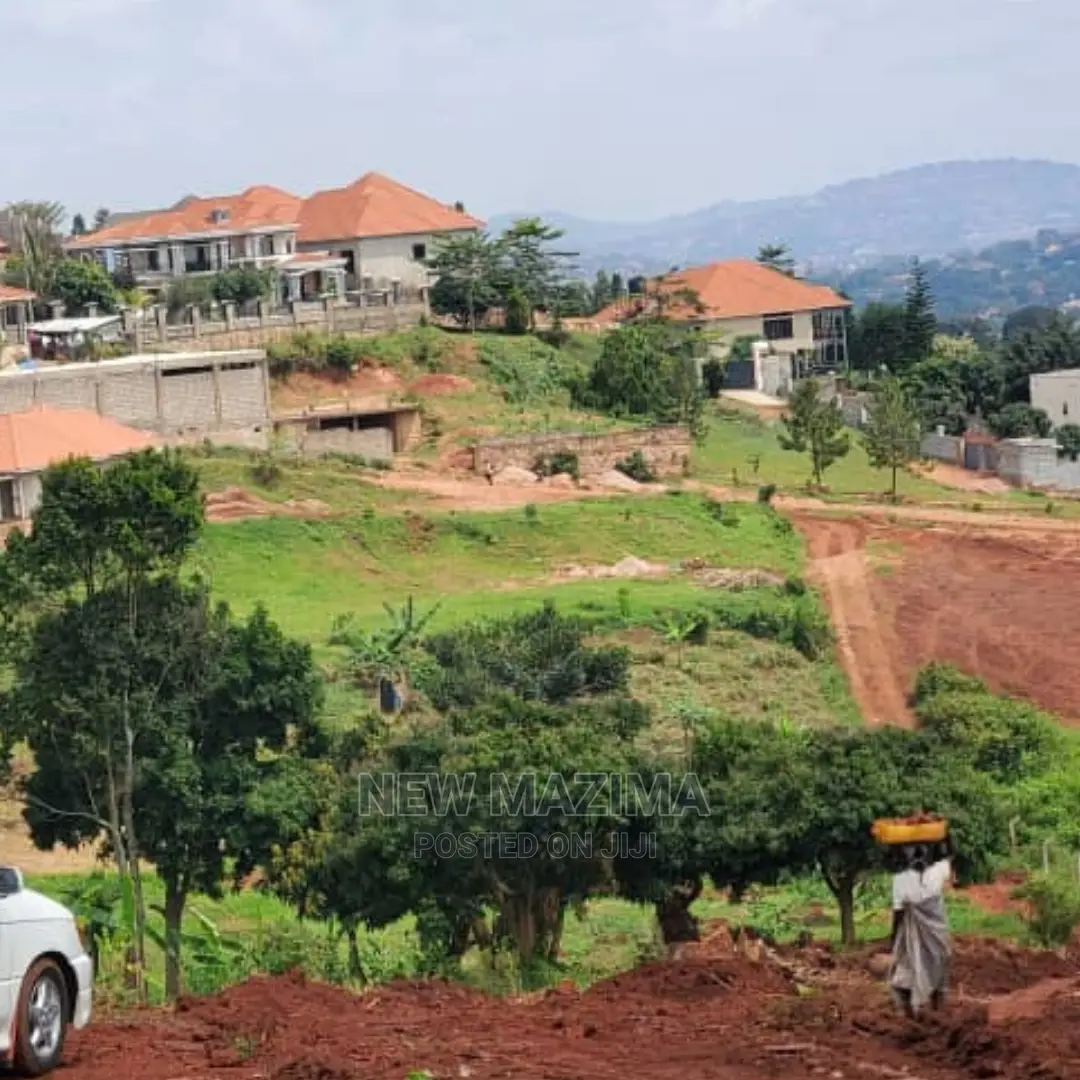 20 Decim Plots With Clear Lake View Onsale Bwebajja Ntebe Rd in Central Division