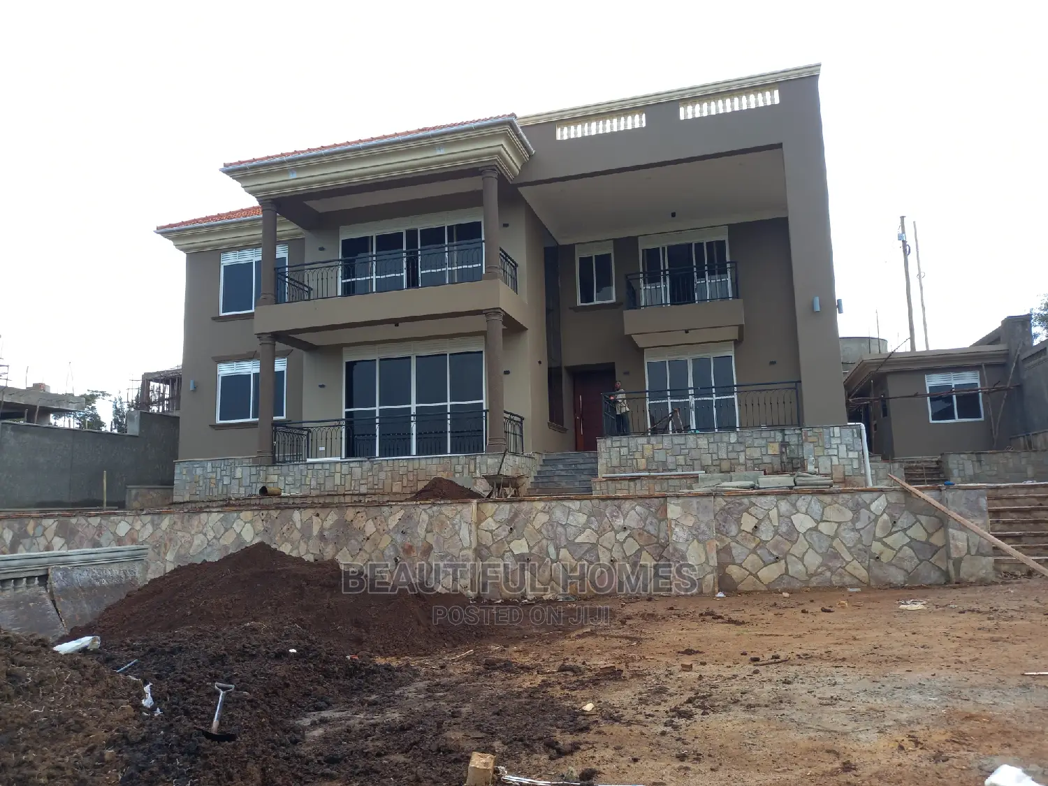 Furnished 6bdrm House in Munyonyo Corporate, Makindye for Sale in Makindye
