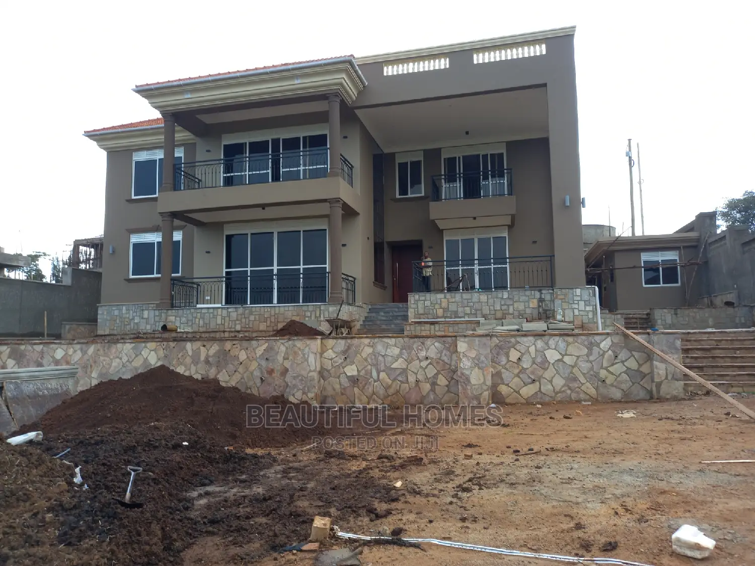 Furnished 6bdrm House in Munyonyo Corporate, Makindye for Sale in Makindye