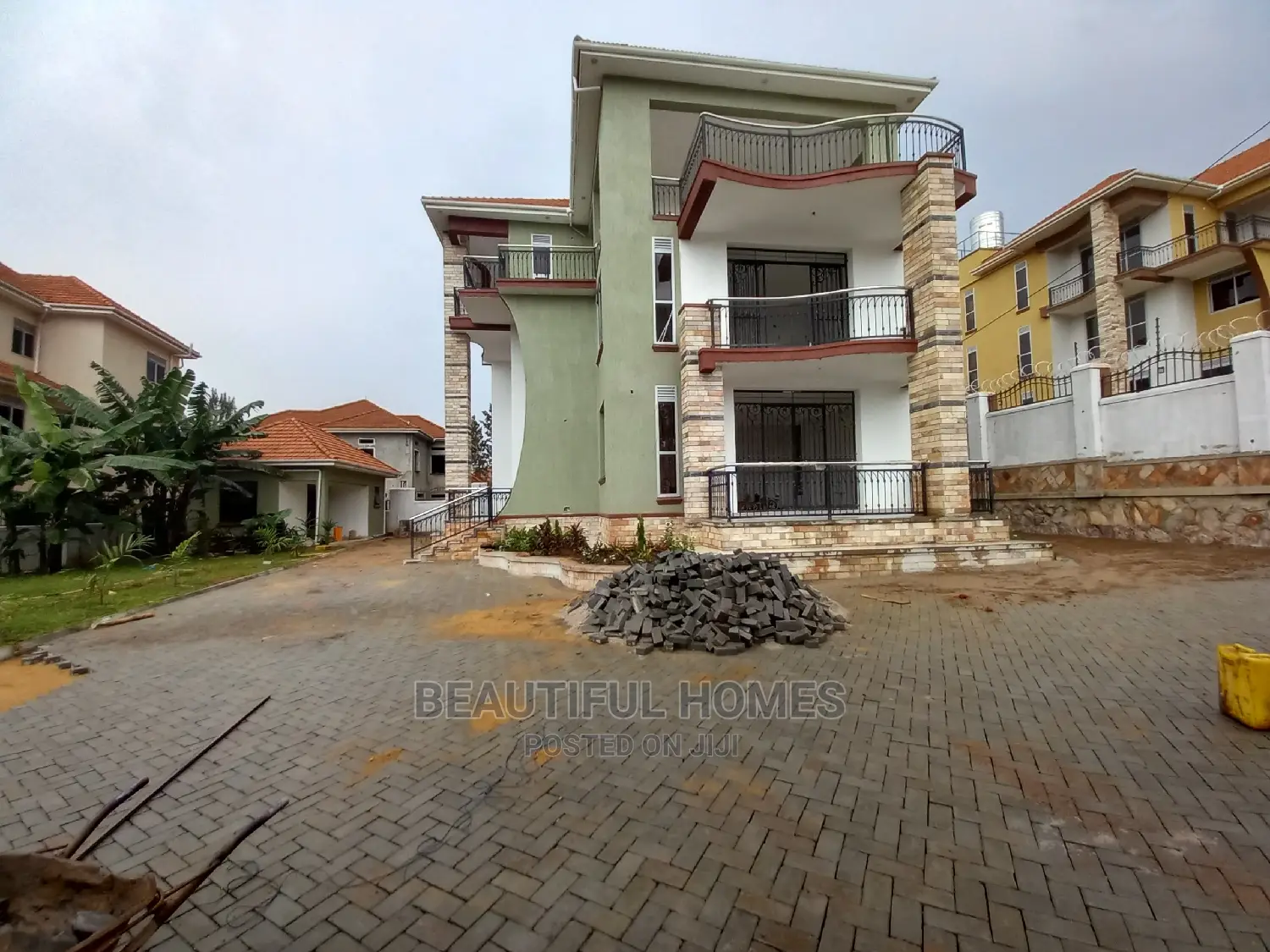 Furnished 6bdrm House in Munyonyo Corporate, Makindye for Sale in Makindye