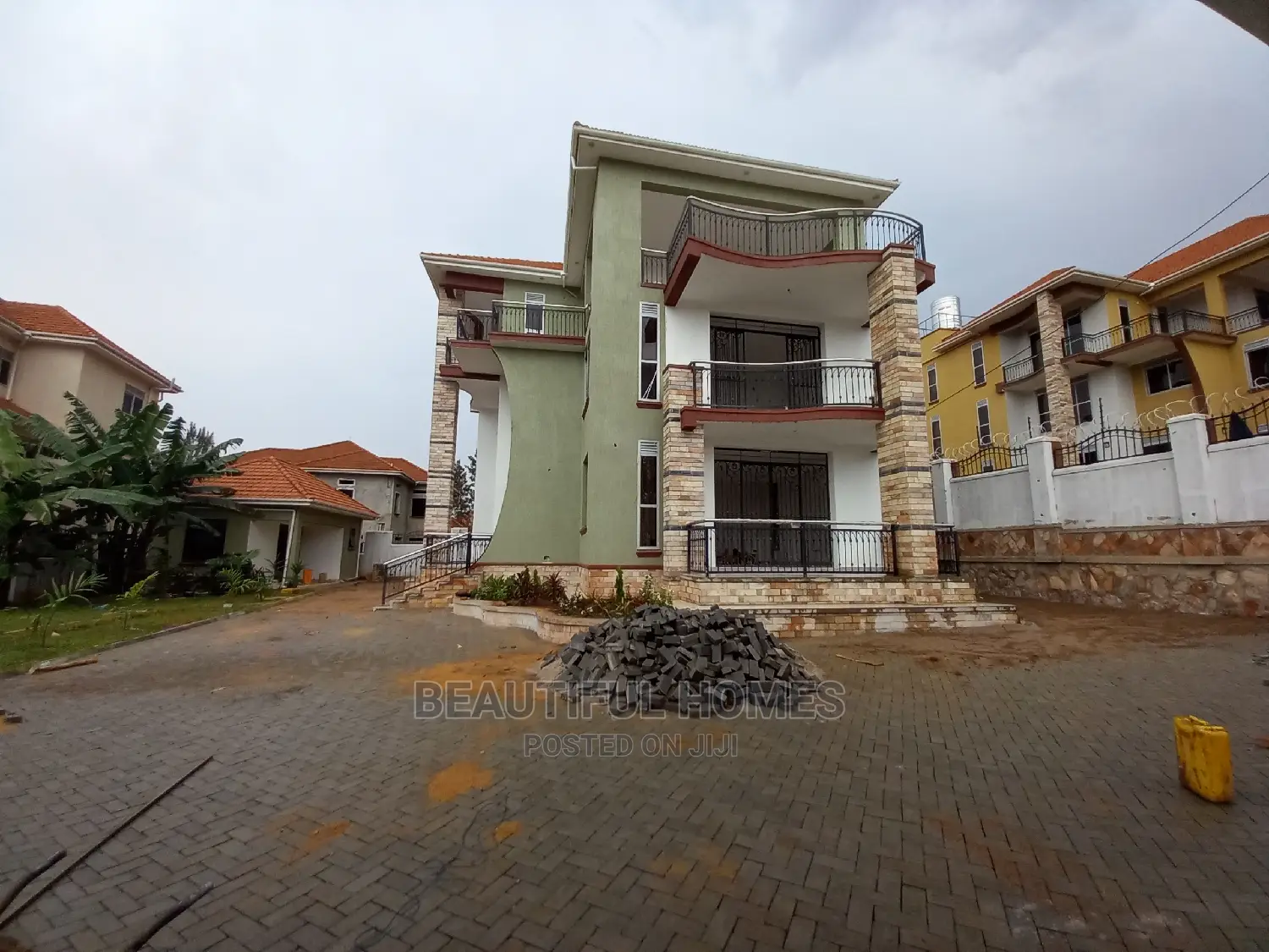 Furnished 6bdrm House in Munyonyo Corporate, Makindye for Sale in Makindye