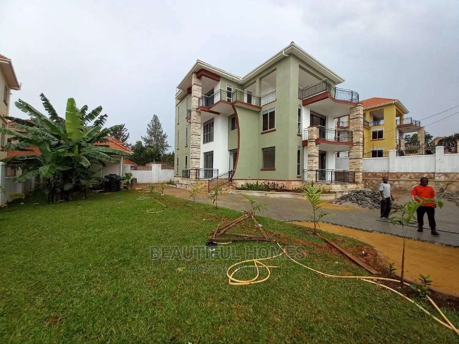Furnished 6bdrm House in Munyonyo, Makindye for Sale in Makindye