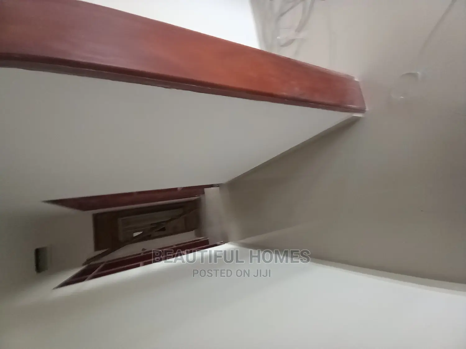 Furnished 6bdrm Mansion in Munyonyo, Makindye for Sale in Makindye
