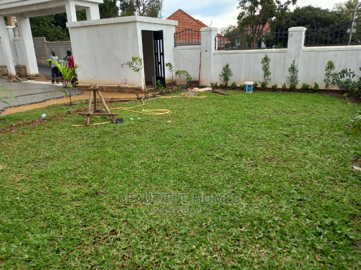 Furnished 6bdrm Duplex in Munyonyo Wealthy, Makindye for Sale in Makindye