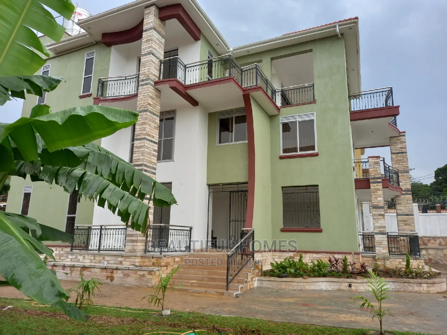 Furnished 6bdrm Mansion in Munyonyo, Makindye for Sale in Makindye