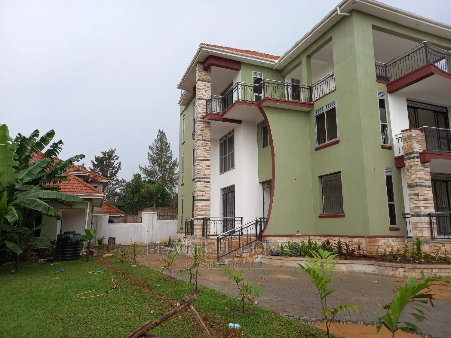 Furnished 6bdrm Mansion in Munyonyo Rich, Makindye for Sale in Makindye
