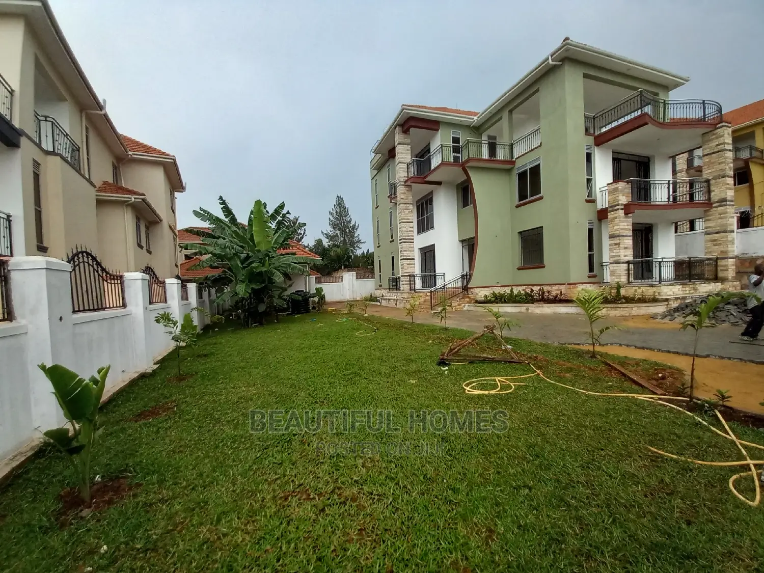 Furnished 6bdrm Mansion in Munyonyo, Central Division for Sale in Central Division